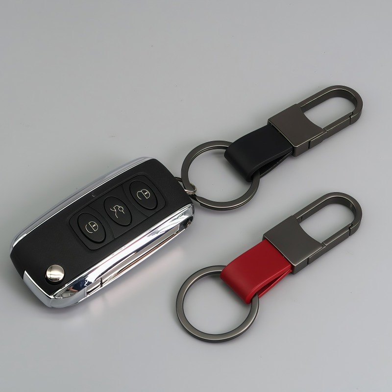 Модные кожаные брелки с логоти – обзор и цена Men Accessories Logo
